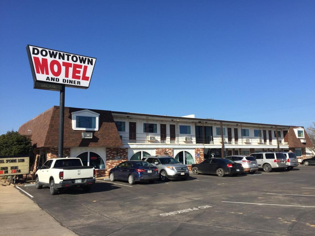 Hotel Downtown 3*
